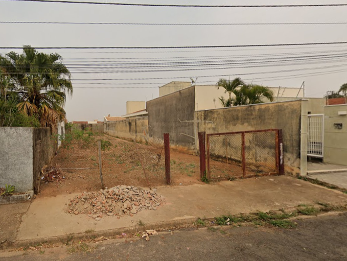 Terreno com 400m² em Santa Cruz, São Paulo