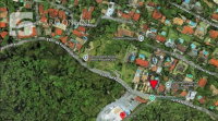 Terreno com casa inacabada em Carapicuíba - SP