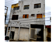 Prédios Comerciais e Residenciais com 4 quartos e 3 banheiros