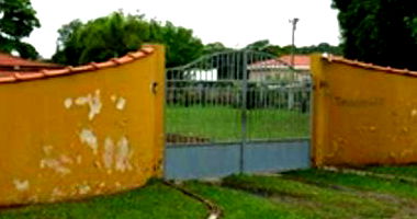 Sítio com 5 dormitórios, 4 banheiros e piscina