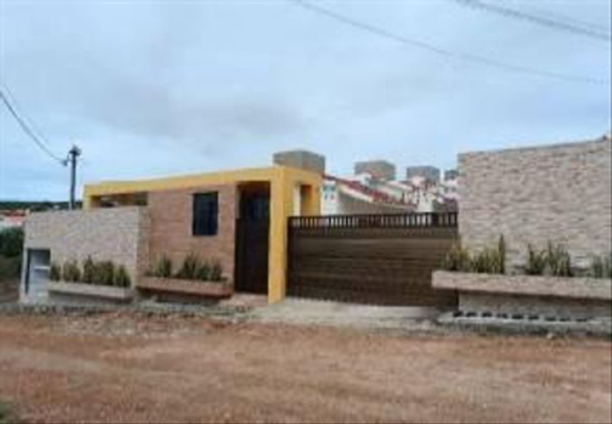Casa em Gravatá/PE com 2 quartos e 2400m² de terreno