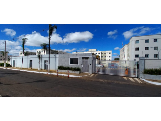 Apartamento com 43,34m² e vaga de garagem em condomínio