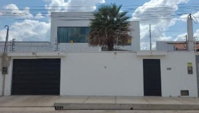Casa com 4 quartos em Batalha, PI