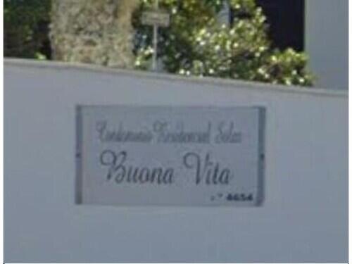 Apartamento 201 - Bloco 24 - Cond. Solar Buona Vista - 49,99m²