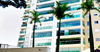 Apartamento Luxuoso com 3 Suítes e 2 Vagas no Jardim Avelino - SP