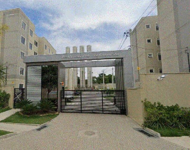 Apartamento com 2 Quartos e 1 Vaga em Guaratiba