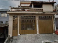 Casa padrão com 3 quartos e 1 vaga em SP