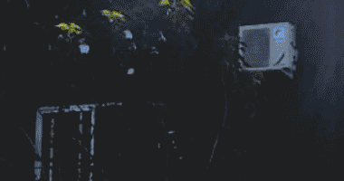 Espaçosa Casa com 4 Quartos, 5 Banheiros e 336m² Construída - Ocupada