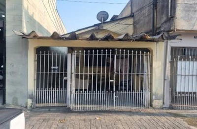 Casa com 124m² de terreno e 150m² de construção na Vila Independência