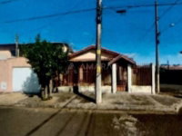 Casa com 2 Quartos em Bernardino de Campos/SP
