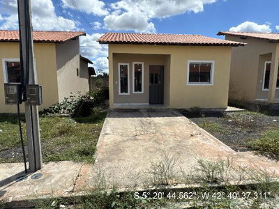 Casa 2 quartos com 54,40 m² em leilão