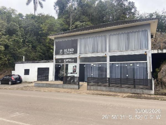 Casa com 2 quartos, 2 banheiros e 2 vagas em Anta Gorda