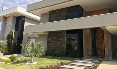 Casa em Condomínio Desocupada com 268m² em São José do Rio Preto