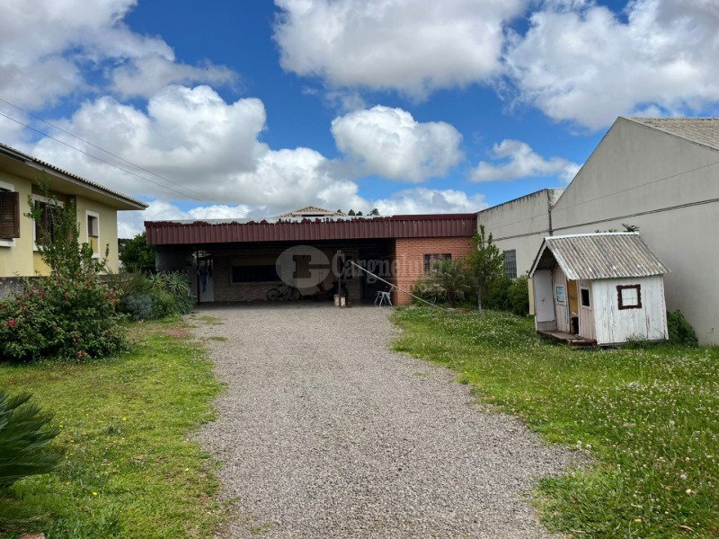 Terreno com Casa em Alvenaria - 455m²