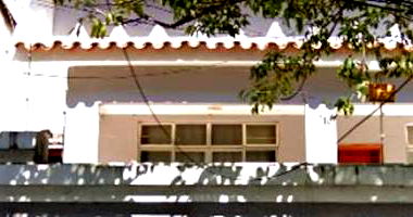 Casa com terreno de 505m², ocupada, em Vila Valqueire, RJ