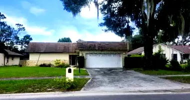 Casa em Orlando com 3 Quartos e 2 Banheiros