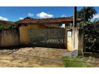 Casa com 3 quartos, 225,96m² construídos, ocupada