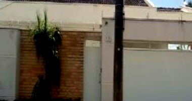 Casa ampla com 442m² construída e terreno de 527m², imóvel ocupado