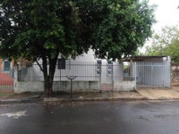 Casa com 3 quartos, 2 banheiros, 128m² construída, ocupada