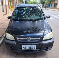 GM Zafira Confort 2004/2005 em Regular Estado