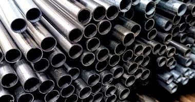 Aproximadamente 5 mil kg de tubo redondo preto - Medidas diversas