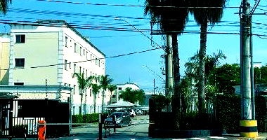 Apartamento com 2 Quartos e 1 Vaga em Pindamonhangaba