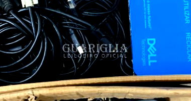 Lote 152: Equipamentos de Informática e Móveis Diversos