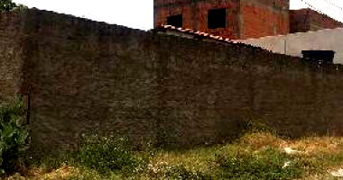 Casa 3 quartos, 1 banheiro, 57.54m² construída, desocupada