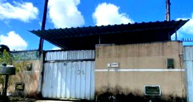 Casa residencial com 1 quarto, 1 banheiro, ocupada, área construída de 61.87m²