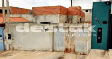 Casa com 2 dormitórios e 200m² em Limeira/SP