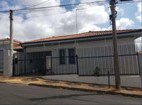 Casa com 3 quartos em Santa Rita do Passa Quatro - SP