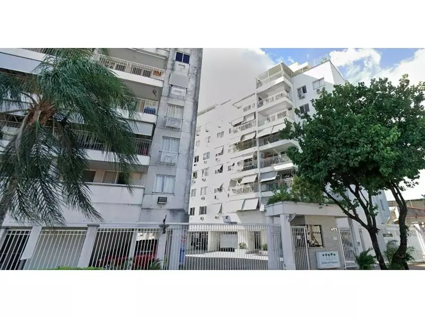 Apartamento com 71m² em Leilão