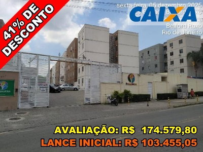 Apartamento com 2 quartos e vaga de garagem em Belford Roxo
