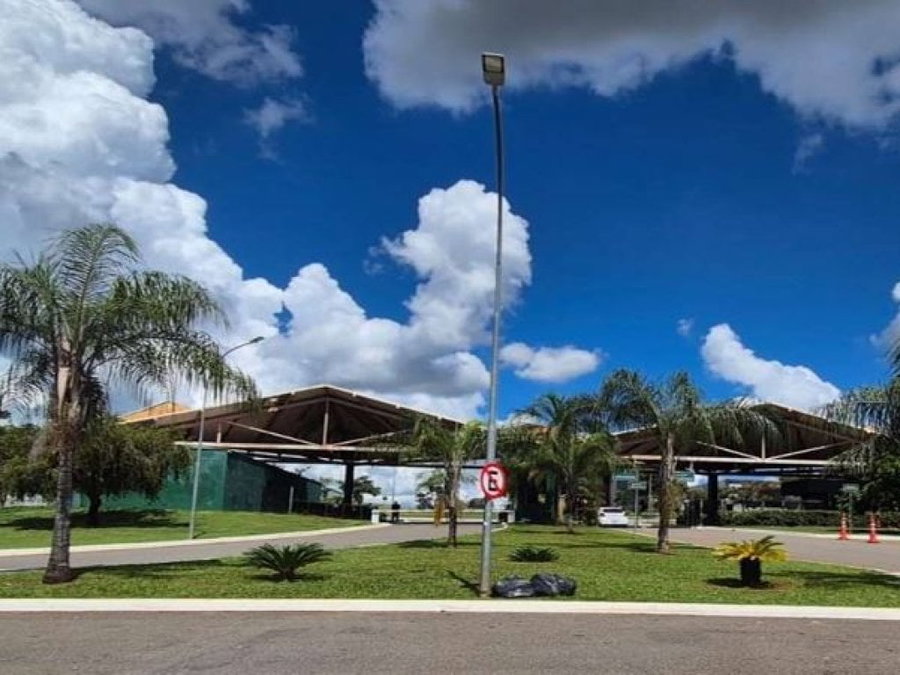 Casa 217m² em Goiânia-GO com 459,90m² de terreno