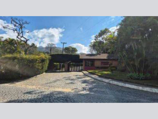 Lote de 1.296m² - e com Potencial