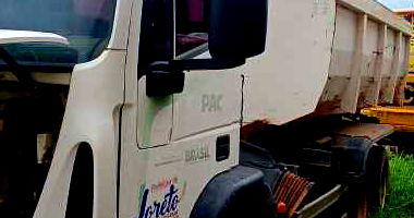 Caminhão basculante Iveco Tector 260E28 - 2013/2014