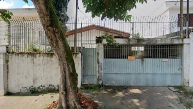 Casa desocupada 359 m² com área útil ampla e ótima localização