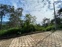 Terreno de 1.006 m² em condomínio residencial