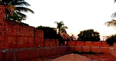 Terreno Urbano em Rondonópolis - 500m² com Muro de Arrimo