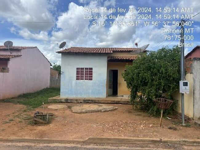 Casa com 2 quartos, 1 banheiro, vaga de garagem e 52,24m² privativos