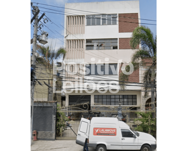 Imóvel Comercial com 1.374 m² em Maracanã/RJ