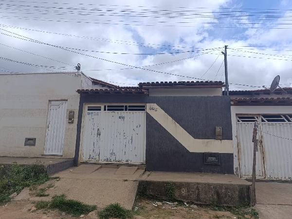 Casa com 2 Quartos e 1 Vaga no Loteamento Morumbi