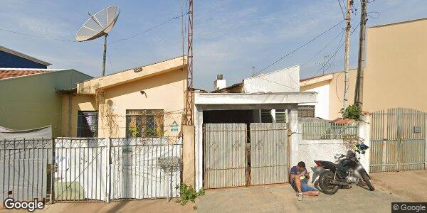 Edificação com terreno de 125m², parte ideal, sem banheiros ou quartos informados