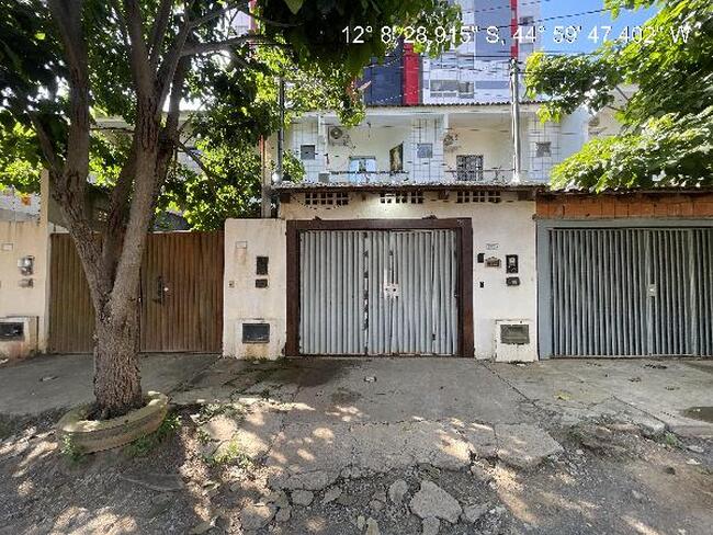 Casa com 2 quartos, 2 banheiros e vaga