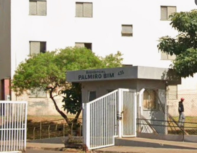 Apartamento com 2 quartos, 1 banheiro e vaga de garagem
