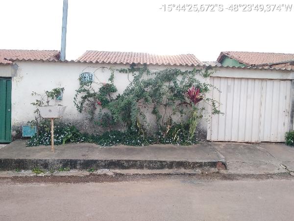 Casa com 2 quartos e 1 banheiro, 51.12m²