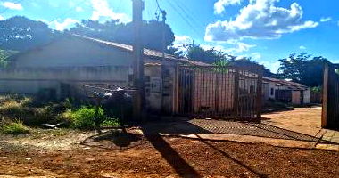 Casa Residencial em Condomínio com 3 Quartos e 2 Banheiros