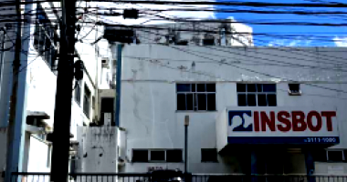 Prédio Comercial com 1.743m² e Terreno de 832m² em Salvador