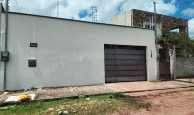 Kitnet com 1 quarto e 1 banheiro, ocupada, 2º pavimento