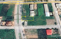 Prédio Comercial e Terreno em Goianésia com 72,74m² Construída